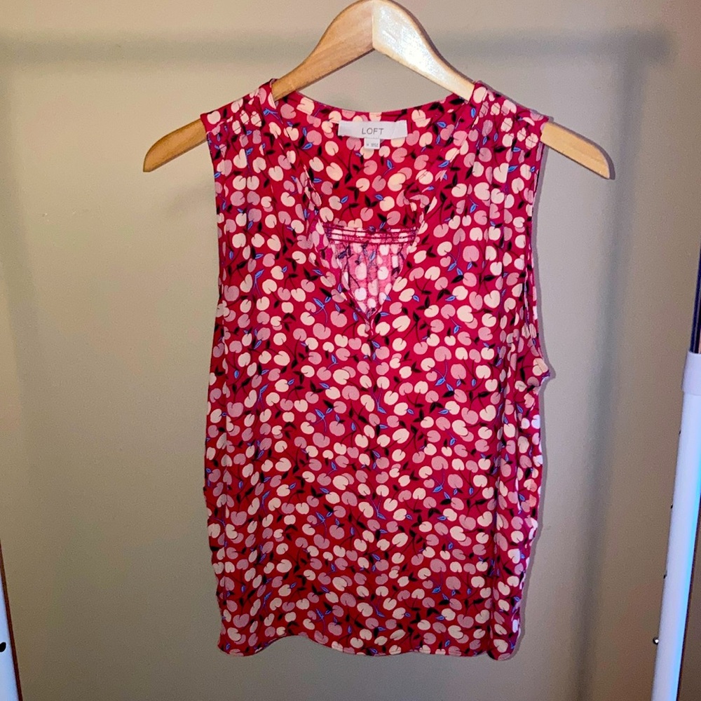Lightweight mixed media sleeveless top. Adorable cherry 🍒 print